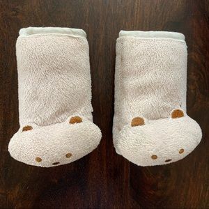 Summer Infant brand Tan Bear CushyStraps seatbelt protectors